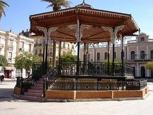 ORANIE 10 2005 142 SIDI BEL ABBES PLACE CARNOT ET SON TRES BEAU KIOSQUE